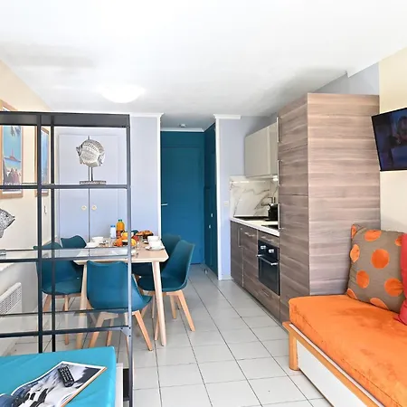 L'esquinade - F4 218 By Interhome Lejlighed *