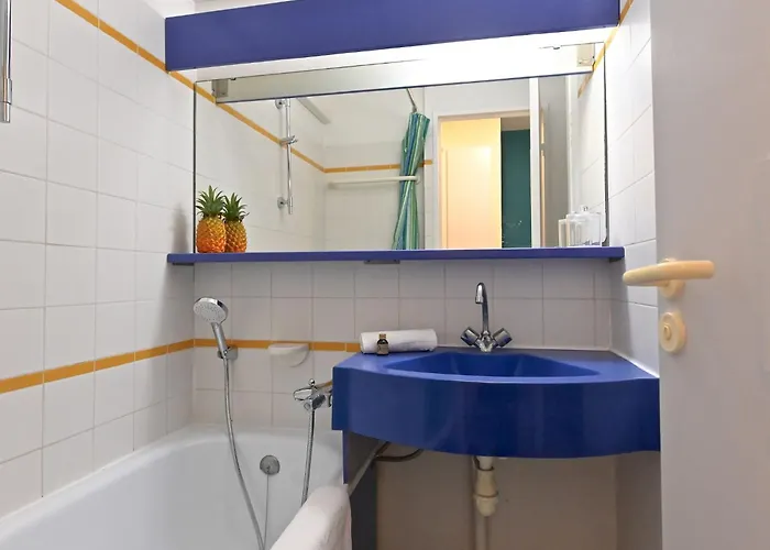 Daire L'esquinade - F4 218 By Interhome Saint-Raphaël