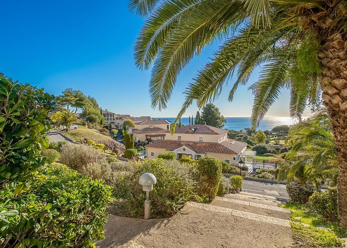 L'esquinade - F4 218 By Interhome *