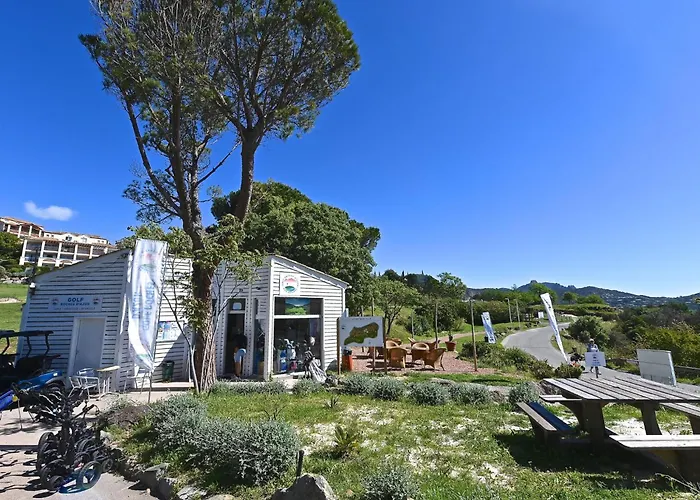 L'esquinade - F4 218 By Interhome